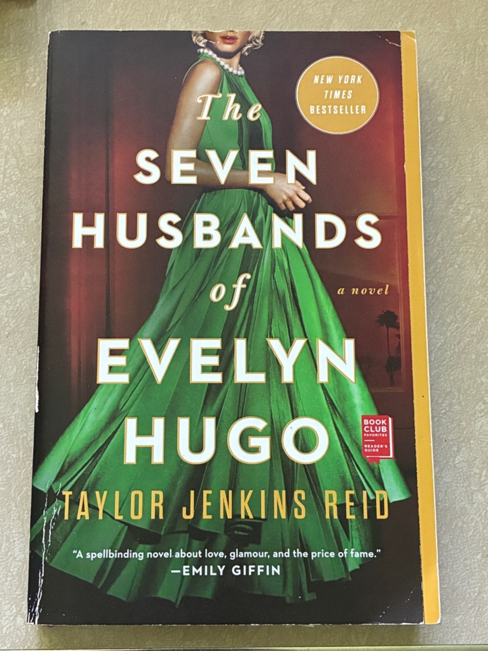 The Seven Husbands of Evelyn Hugo by Taylor Jenkins Reid Paperback